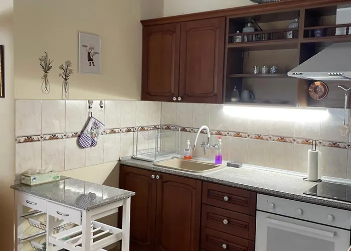 アパート цветно