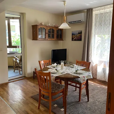 цветно 바르나